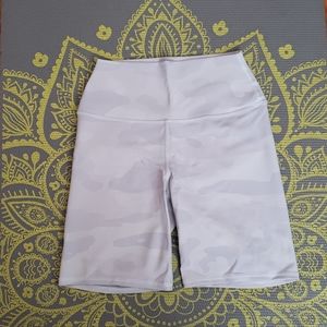 Alo Yoga Camo Biker Shorts